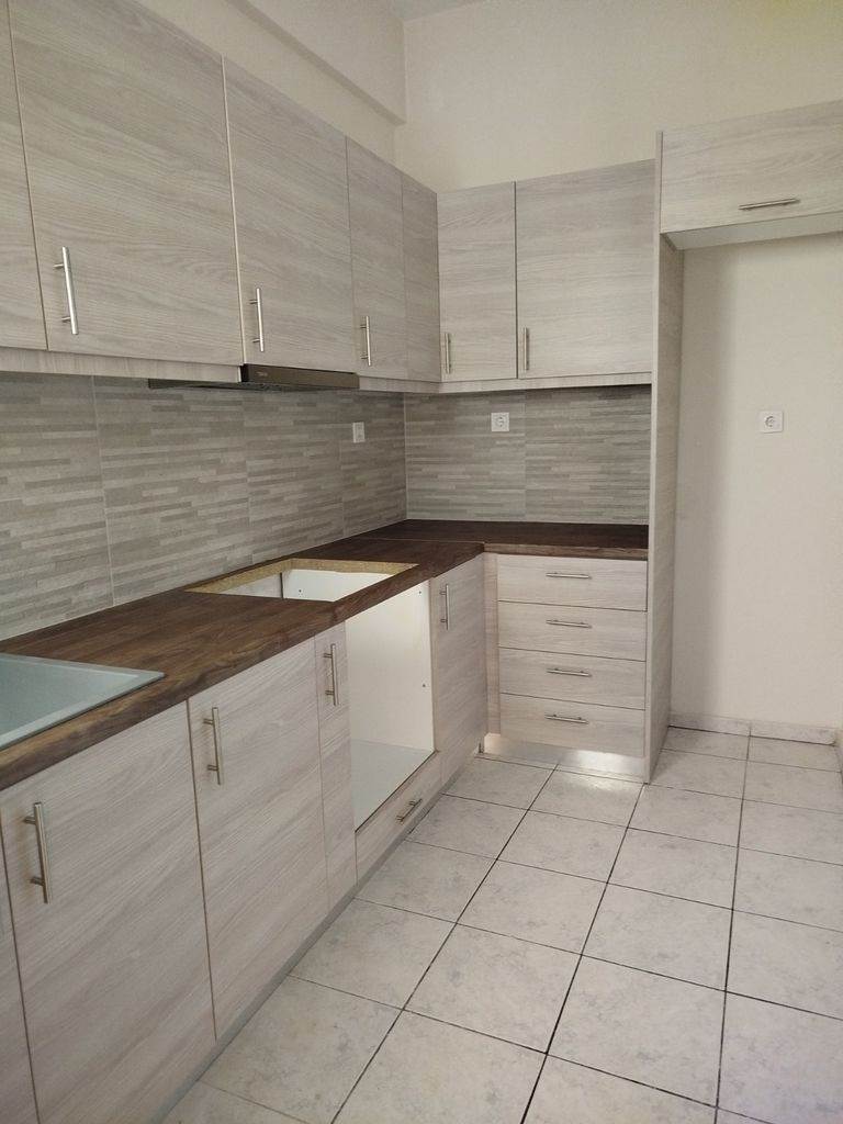 (Vermietung ) Wohnung/Residenz Wohnung || Athens South/Kallithea - 73 m², 1 Schlafzimmer, 570€ 